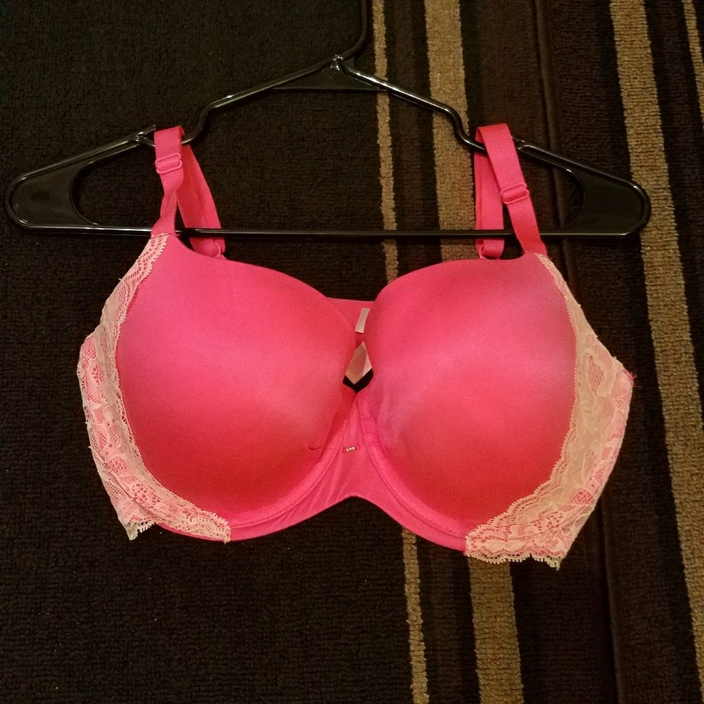 Like new Victoria secret bra